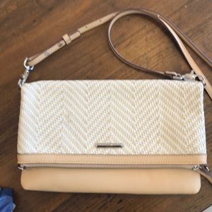 Crossbody clutch option